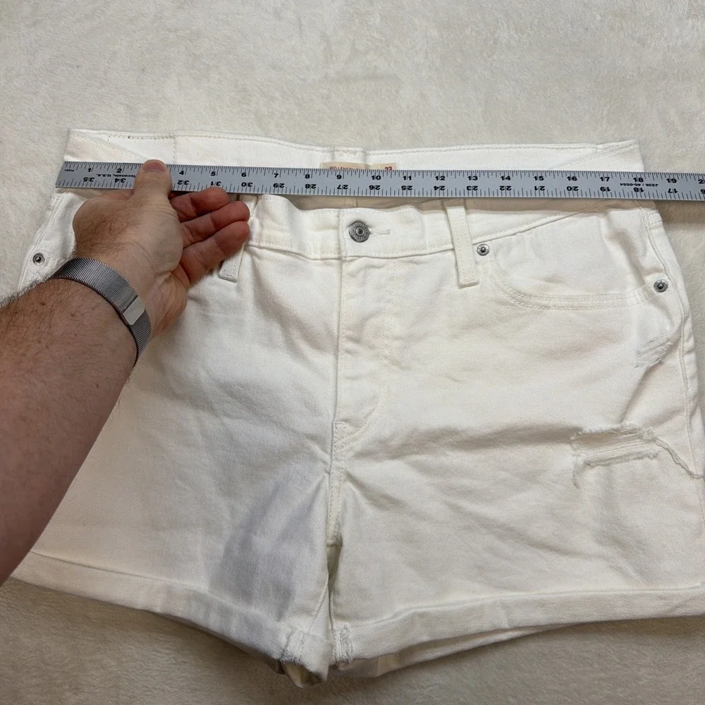 Levis White Denim‎ Shorts Womens 33 Mid Length Cutoff Jean Shorts Summer Casual